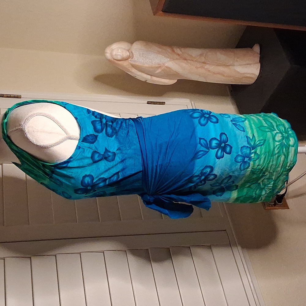 💙👙Westbound Beach Slimming One Piece Blue Floral Swimsuit & Wrap Size 12 - Picture 2 of 5